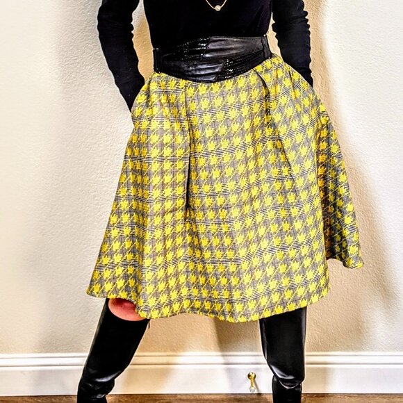Houndstooth Fit and Flare Skirt (L) - Picture 1 of 11